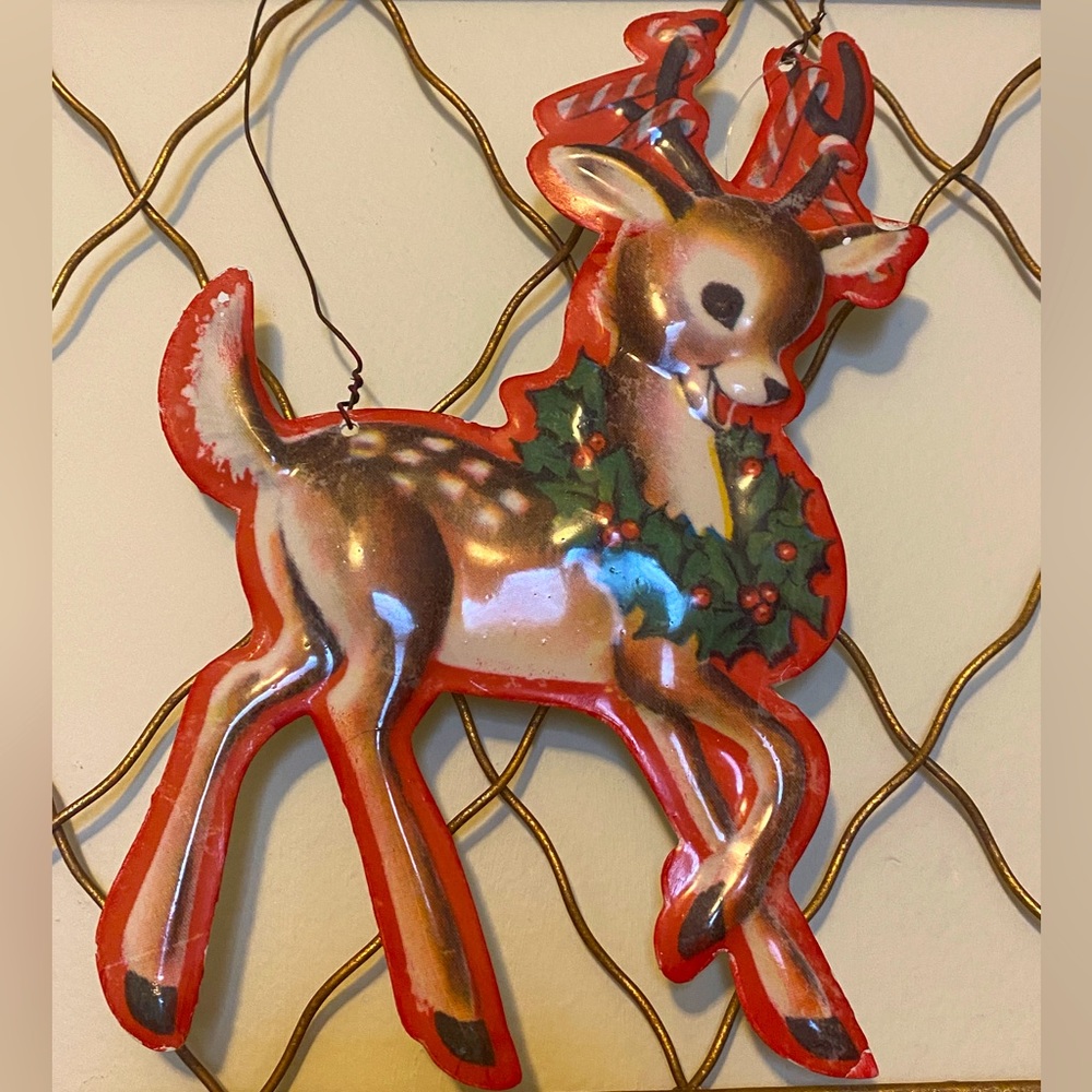 Classic Christmas Reindeer Hanger Metal